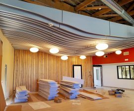 Découpe spéciale - Baffle absorber linear suspendu au plafond