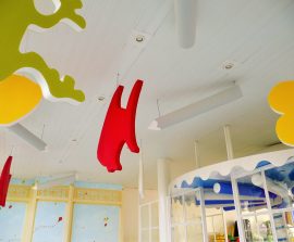 Baffles absorber Ludique - Baffle Absorber Ludique posée au plafond par suspension