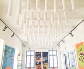 Baffles absorber Polygone - Baffle Absorber Polygone posée au plafond par suspension