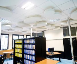 Capteur Absorber Equilibre Design - Capteur Absorber Equilibre design color posé au plafond par suspension