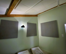 Absorber Blue Equilibre - Absorber Blue Equilibre color posé au mur par collage